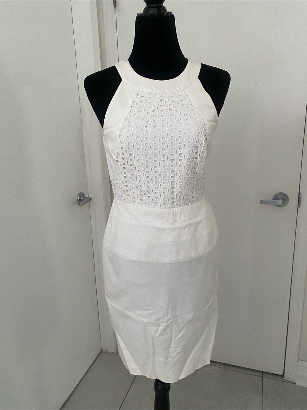 CALVIN KLEIN white sleeveless high neck cotton lined eye-let dress Size Small